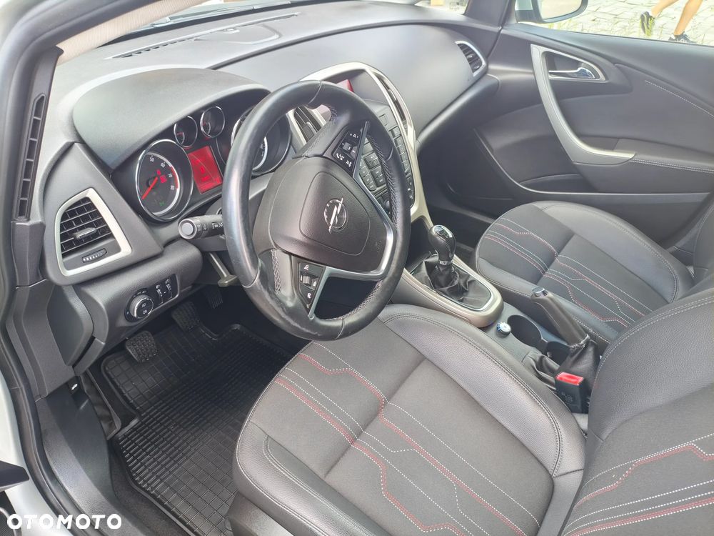 Opel Astra 1.4 T Enjoy EU6 - 9