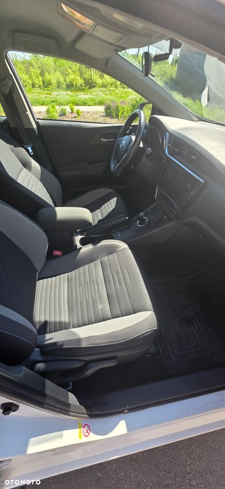 Toyota Auris - 8