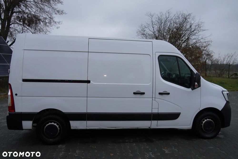 Renault Master - 10