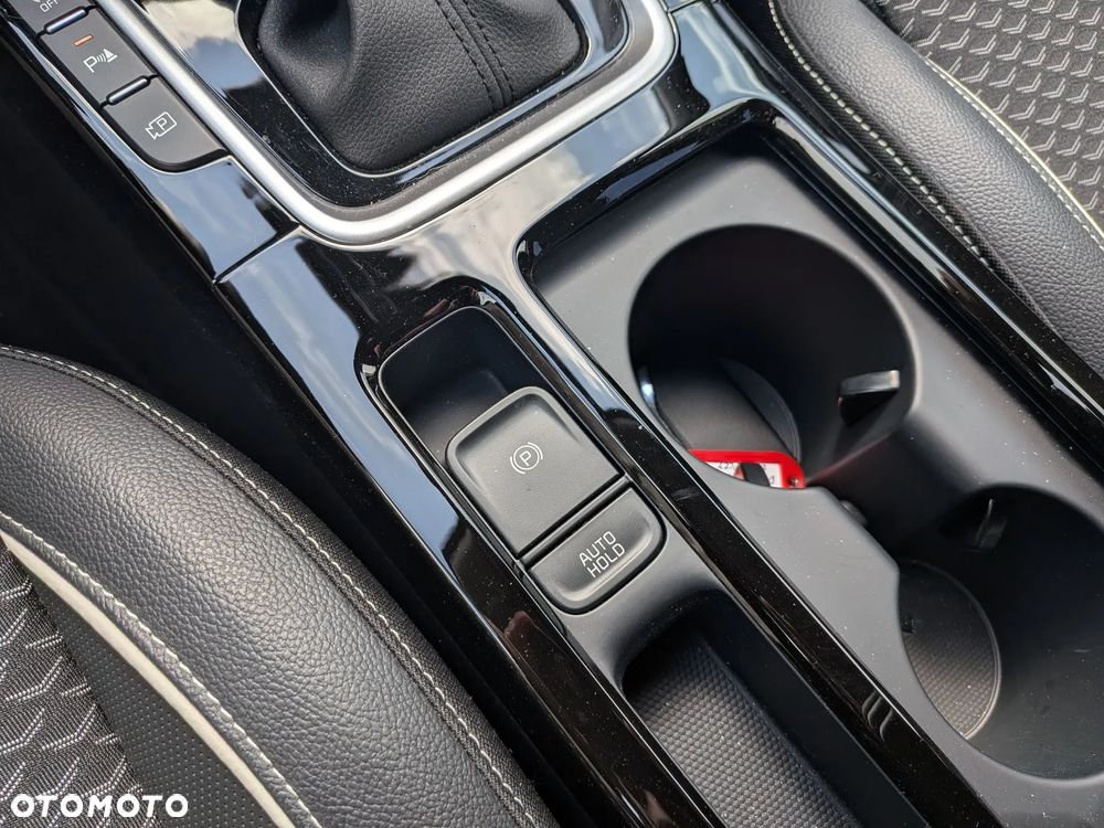 Kia Ceed 1.5 T-GDI Tribute DCT - 14