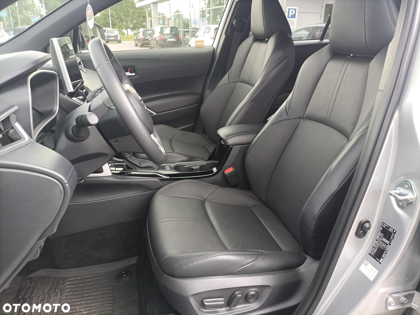 Toyota Corolla Cross - 10
