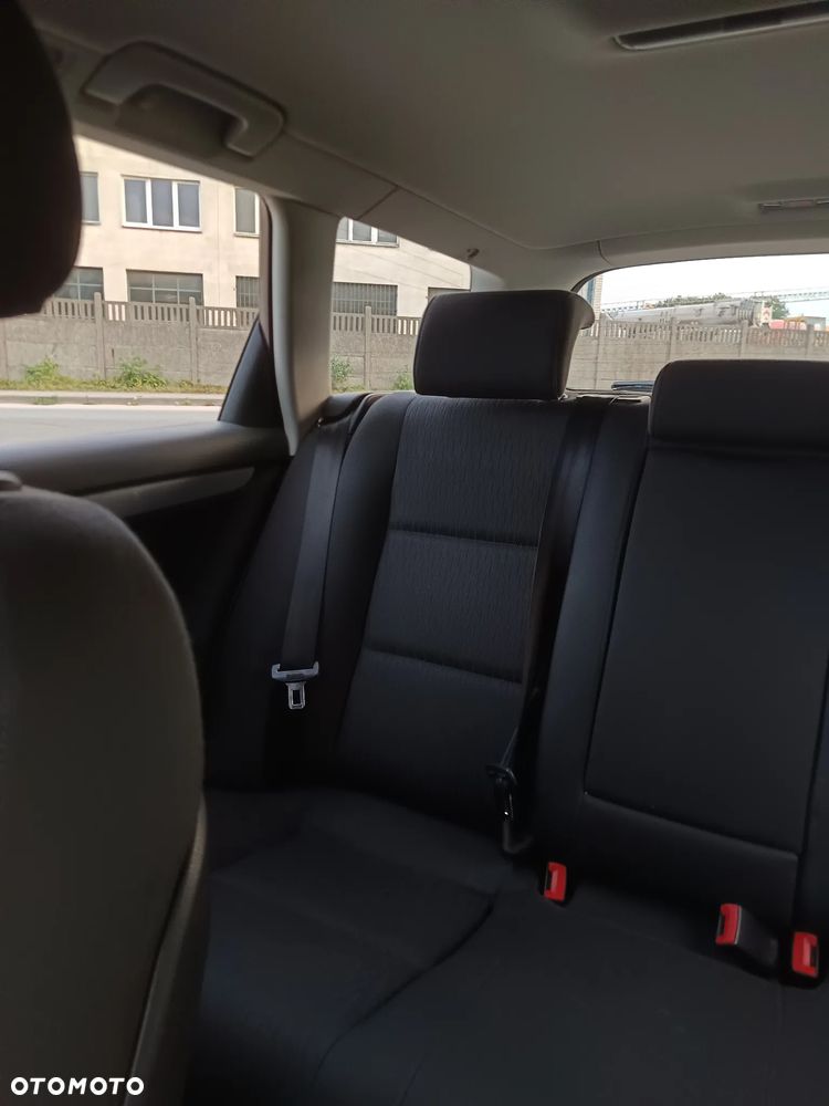 Audi A4 Avant 1.6 - 10