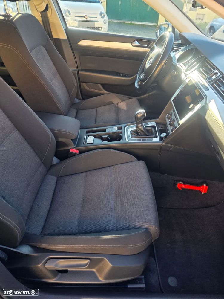 VW Passat Variant 2.0 TDi Highline DSG - 20