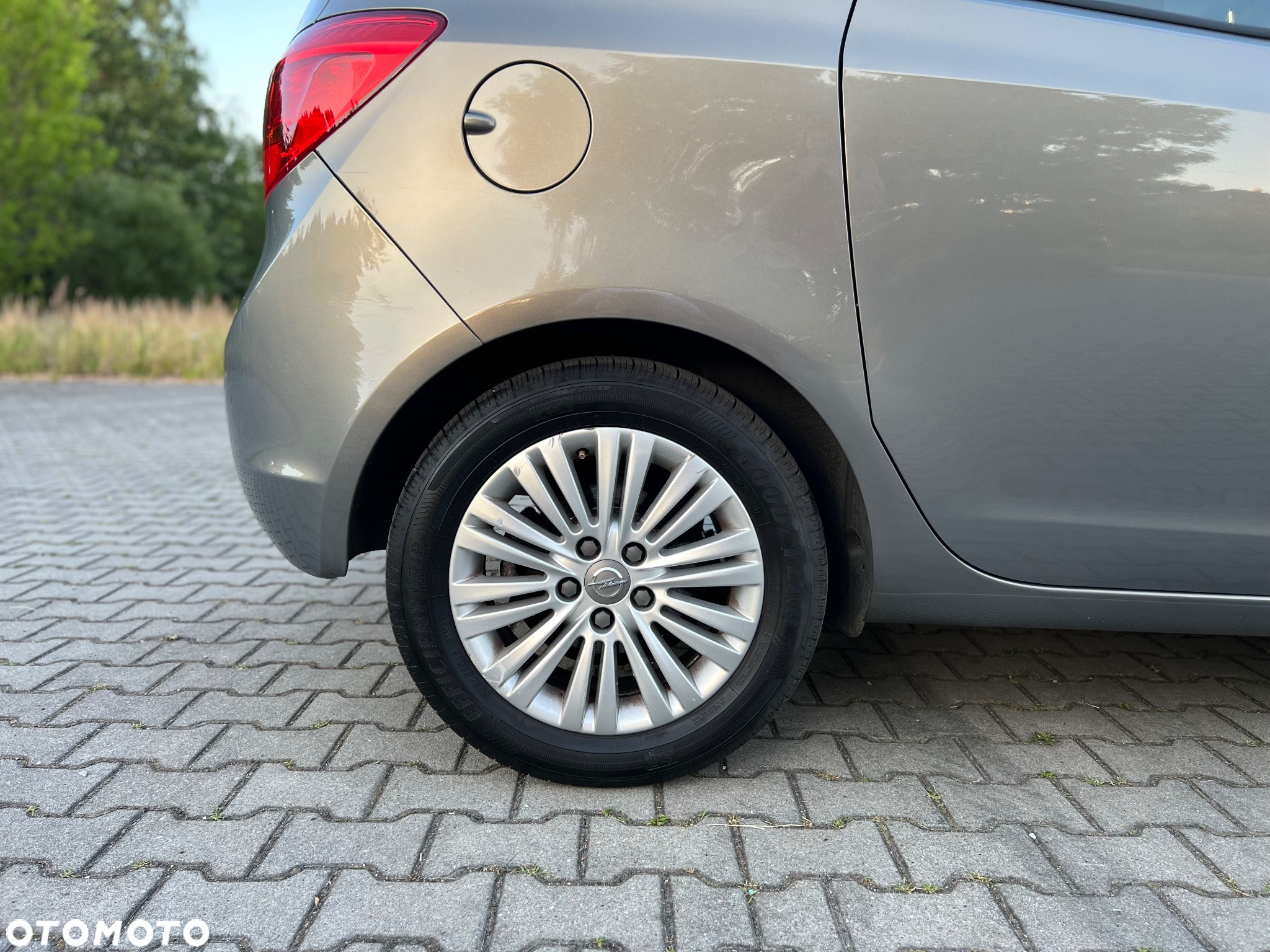 Opel Meriva 1.4 Active - 13
