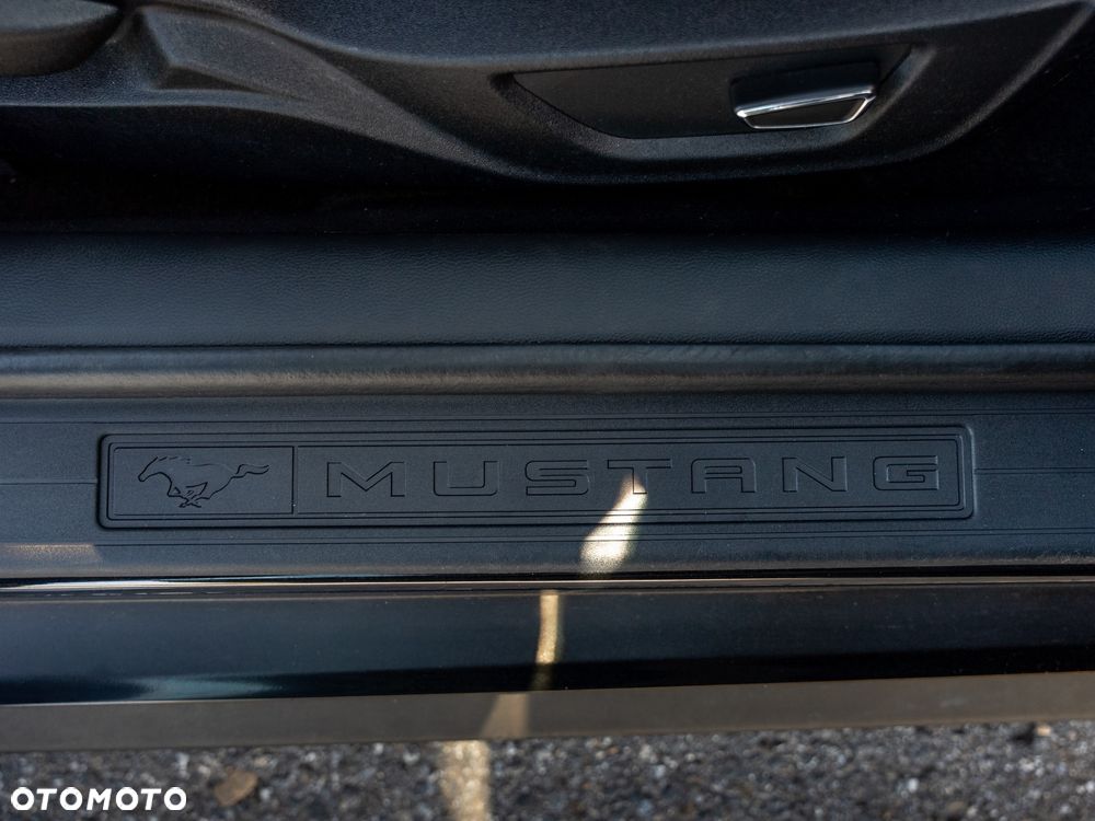 Ford Mustang 5.0 V8 GT - 16