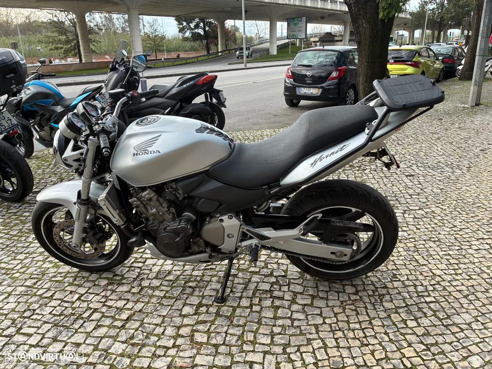 Honda CB HORNET 600 - 1