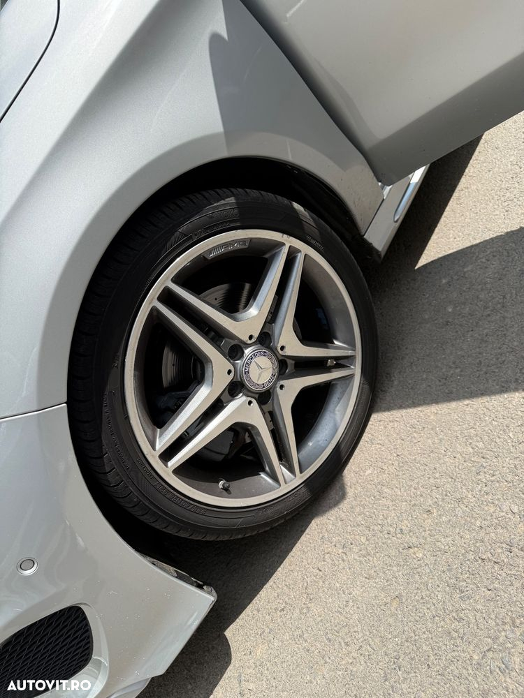 Mercedes-Benz CLA 250 4Matic 7G-DCT - 14