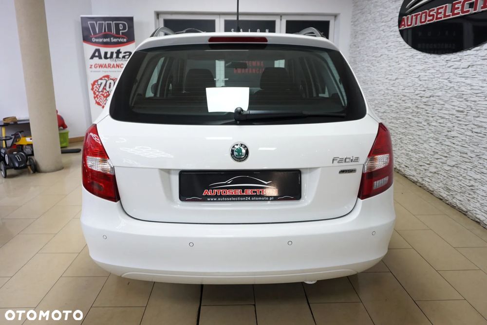 Skoda Fabia 1.2 TSI Ambiente - 5