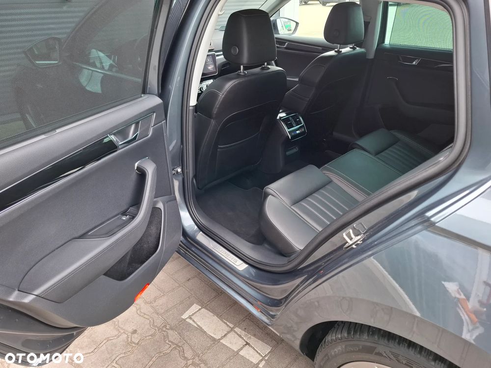 Skoda Superb 2.0 TSI L&K DSG - 19