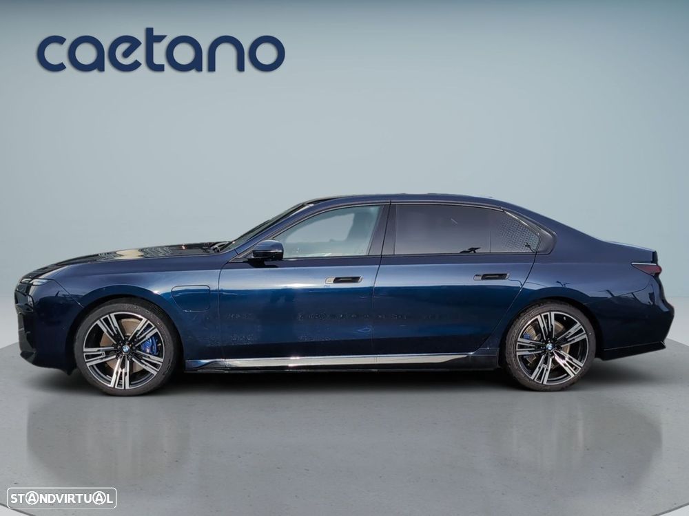 BMW 750 750e xDrive Pack Desportivo M - 5
