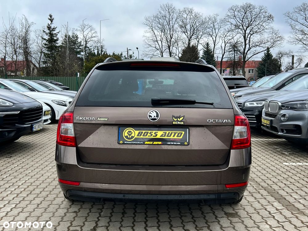 Skoda Octavia 1.6 TDI Active - 9