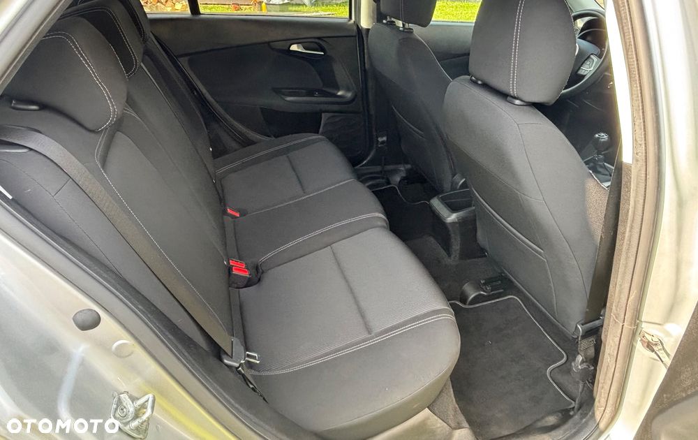 Fiat Tipo 1.4 T-Jet 16v Easy - 11