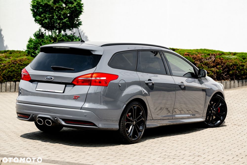 Ford Focus 2.0 TDCi ST - 14