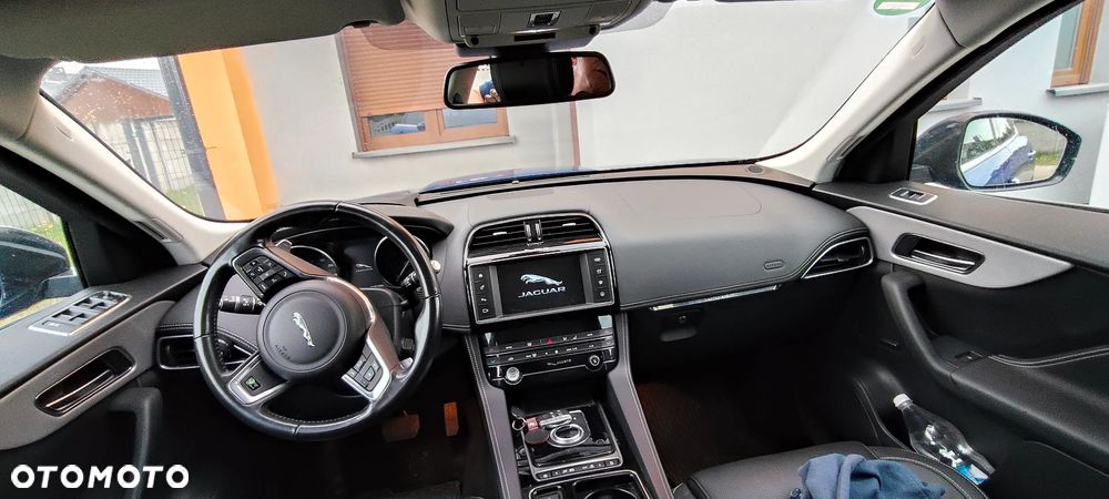 Jaguar F-Pace 2.0 i4D AWD R-Sport - 7
