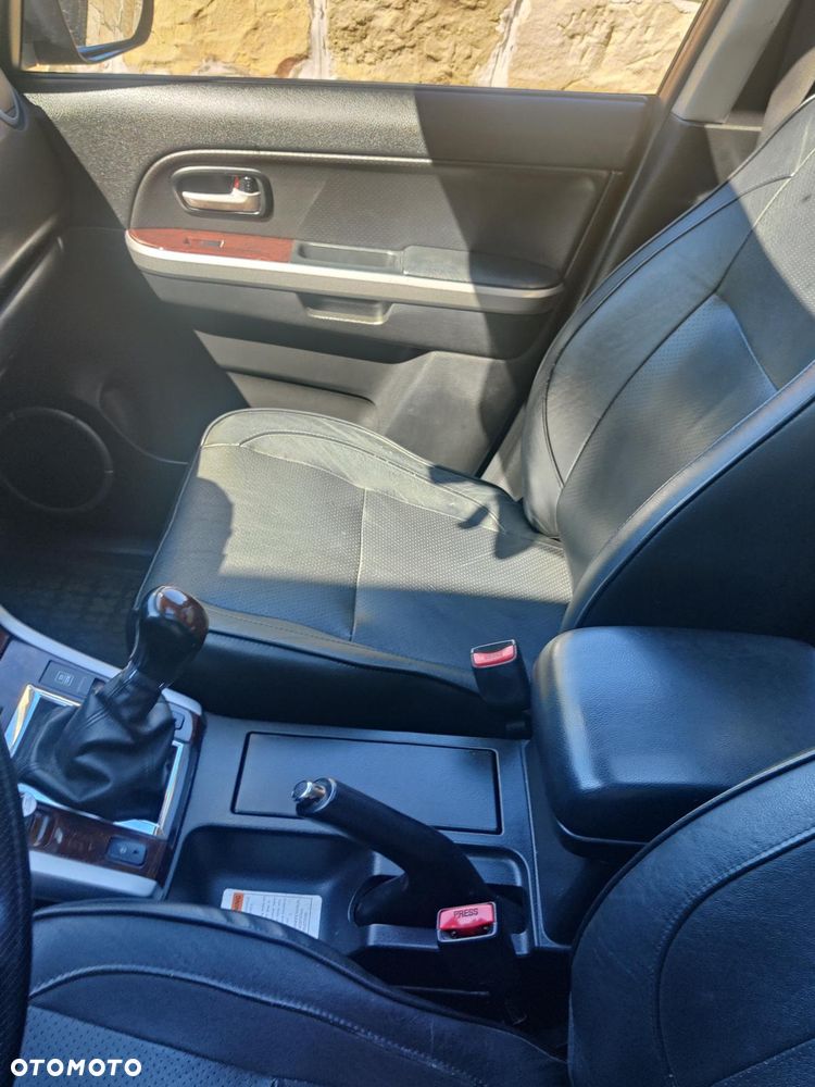 Suzuki Grand Vitara - 8