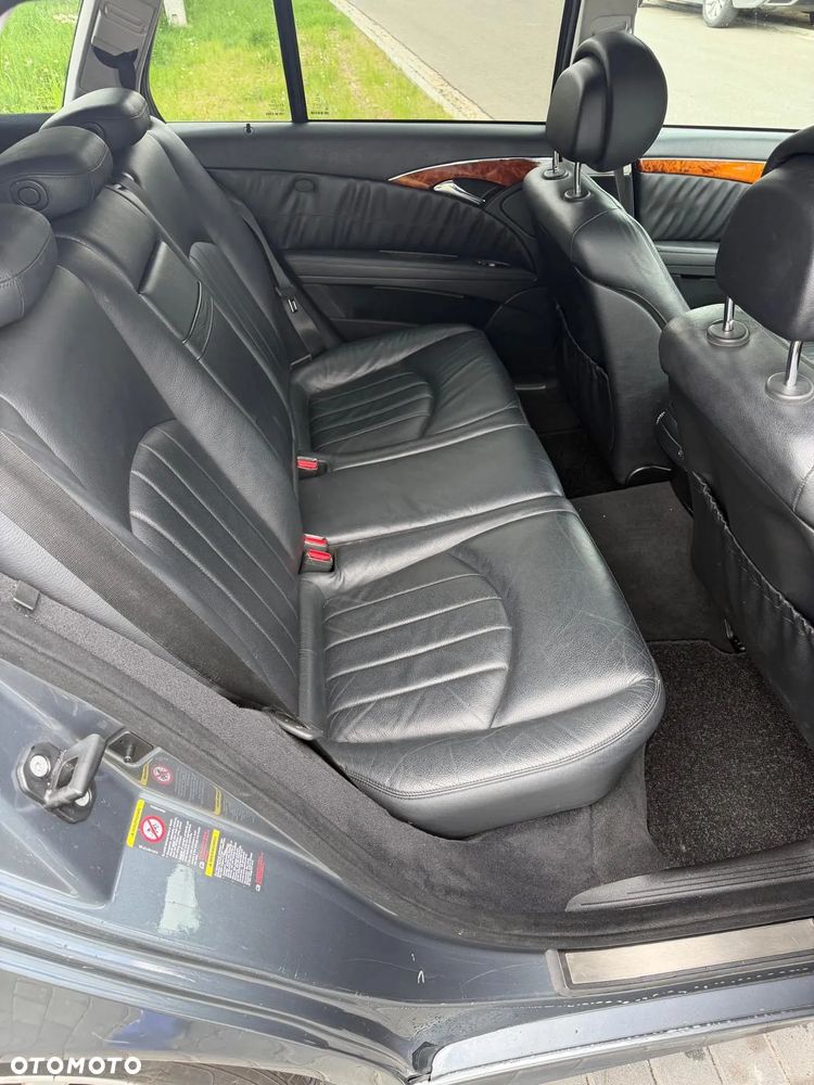 Mercedes-Benz Klasa E 220 CDI Automatik Elegance DPF BusinessEDITION - 18