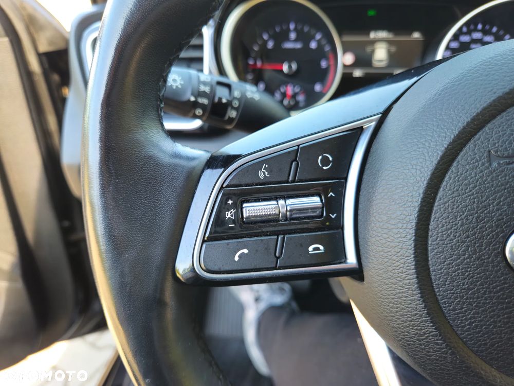 Kia Ceed 1.6 CRDi GT Line - 28