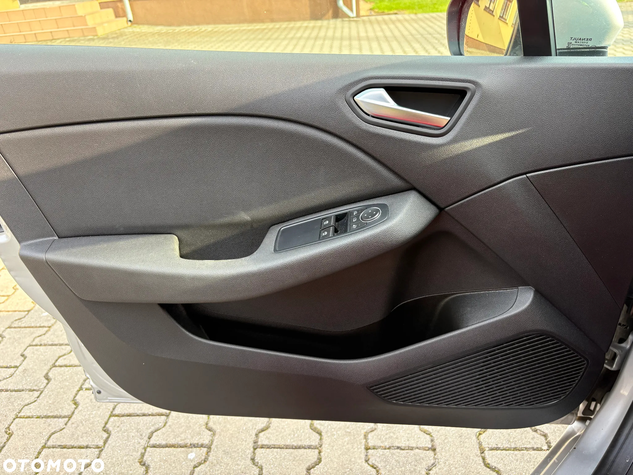 Renault Clio - 14