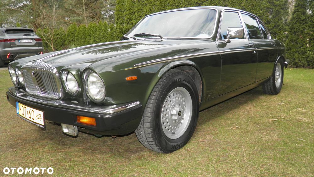 Jaguar XJ - 1