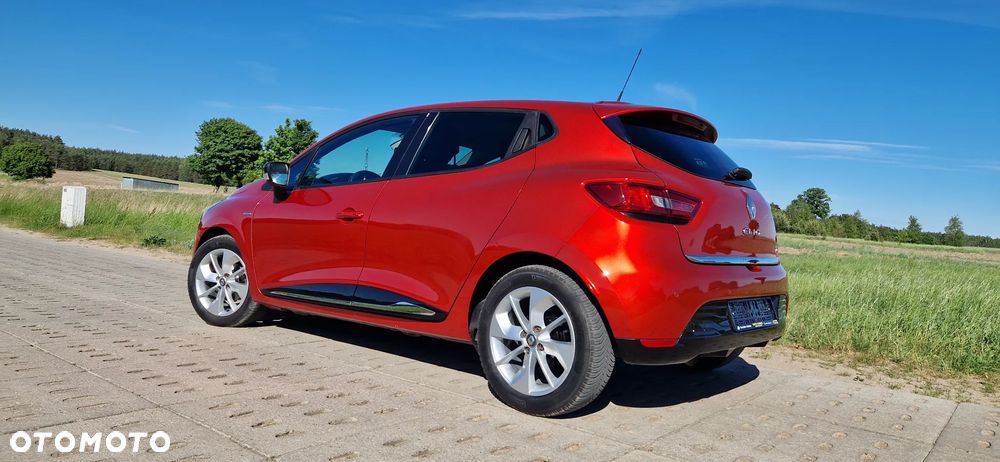 Renault Clio TCe 90 Limited - 16