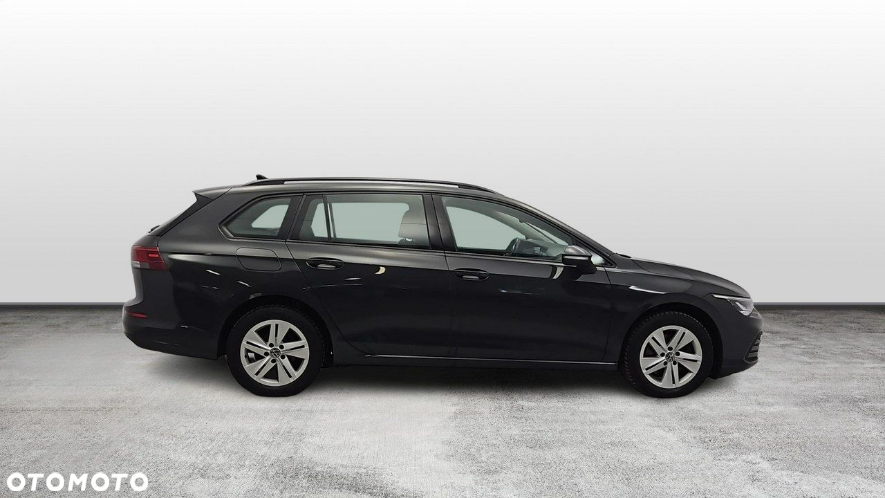 Volkswagen Golf - 6