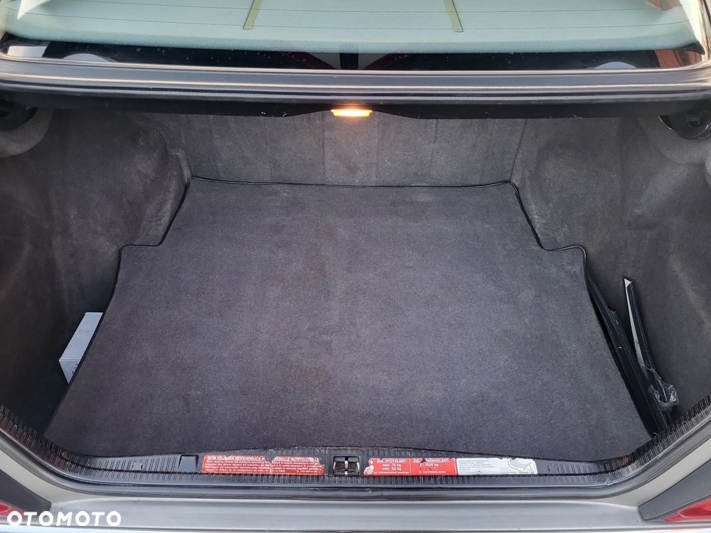 Mercedes-Benz W124 (1984-1993) - 21