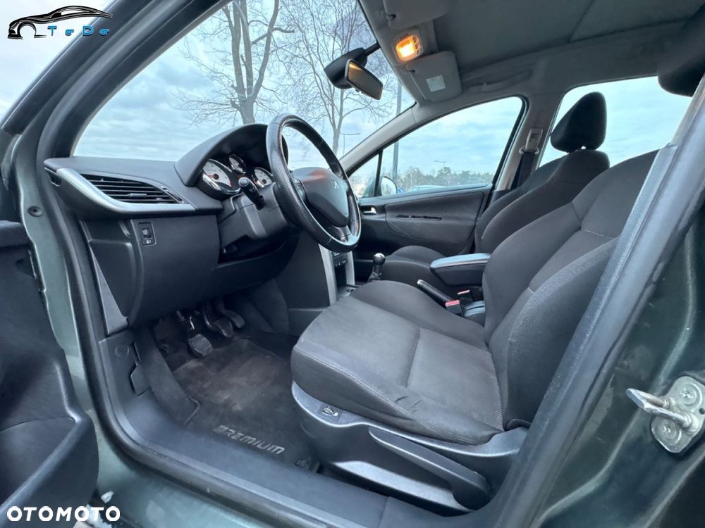 Peugeot 207 1.6 VTi Premium - 19