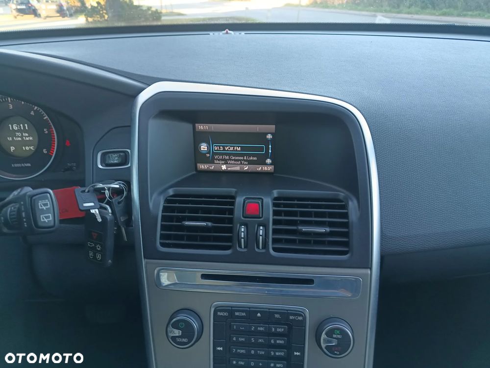 Volvo XC 60 D4 Geartronic Momentum - 12