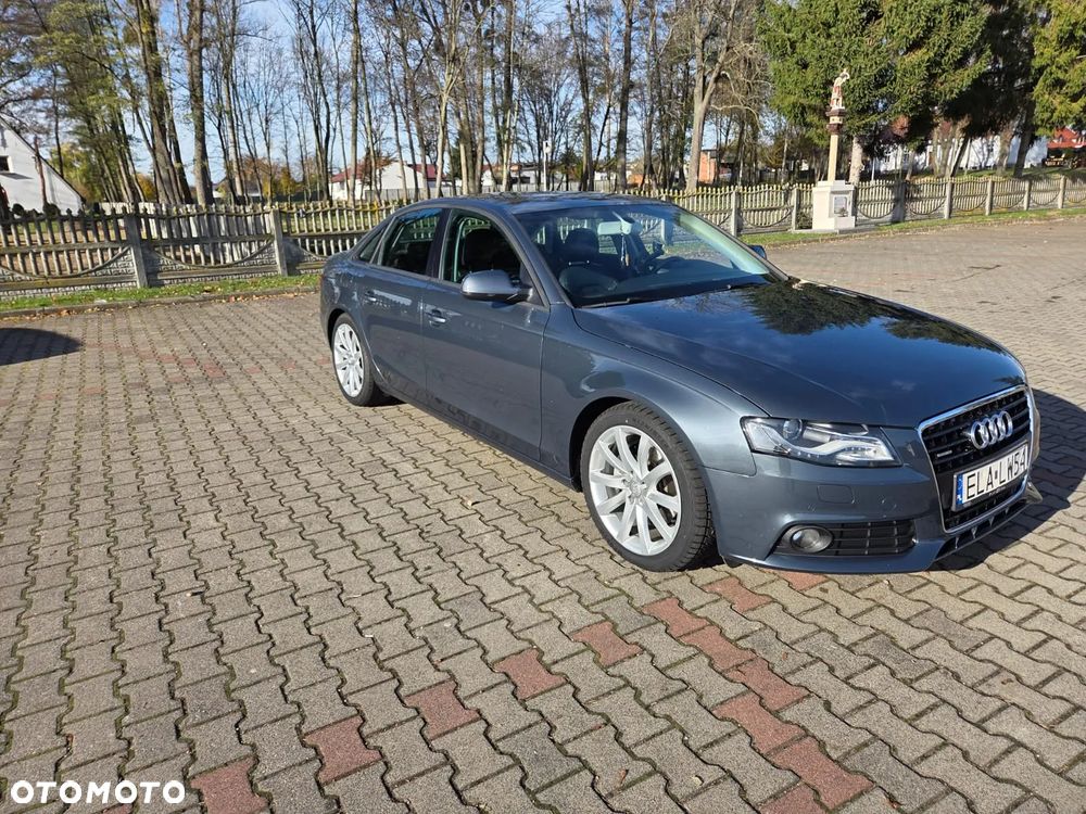 Audi A4 Limousine - 2