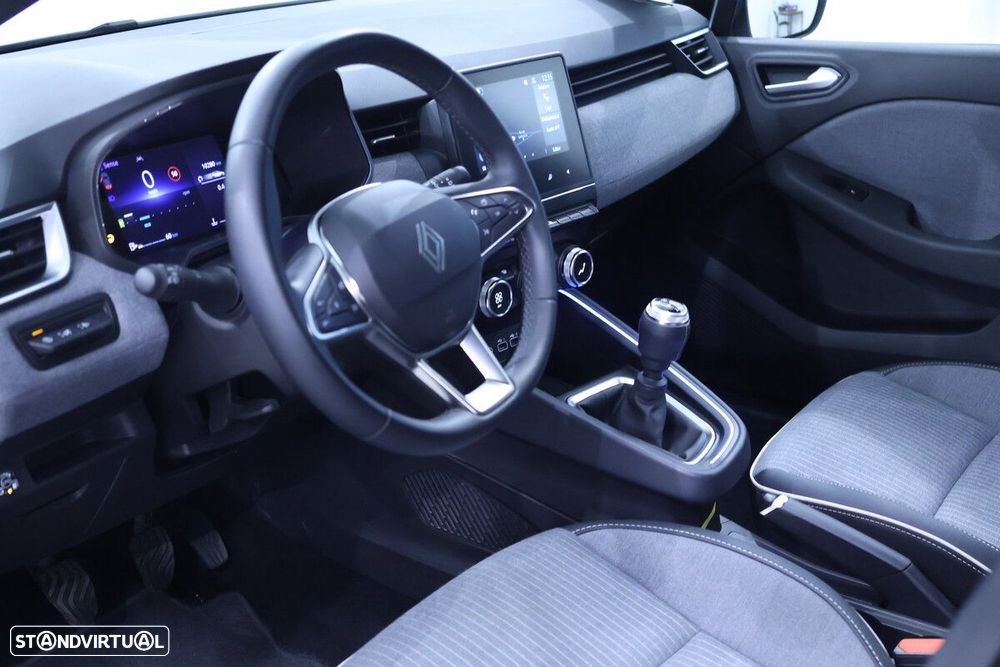 Renault Clio - 16