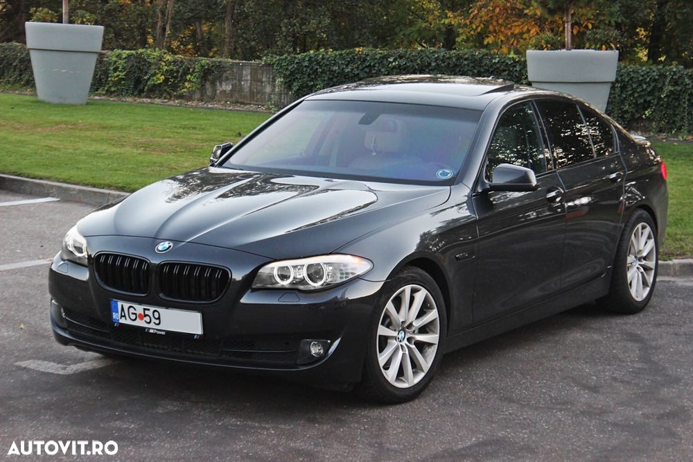 BMW Seria 5 520d Aut. Luxury Line - 1