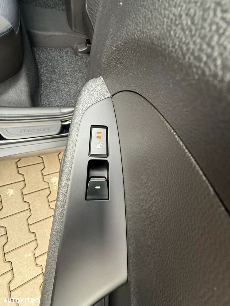 Hyundai Tucson blue 1.7 CRDi 2WD Style - 25