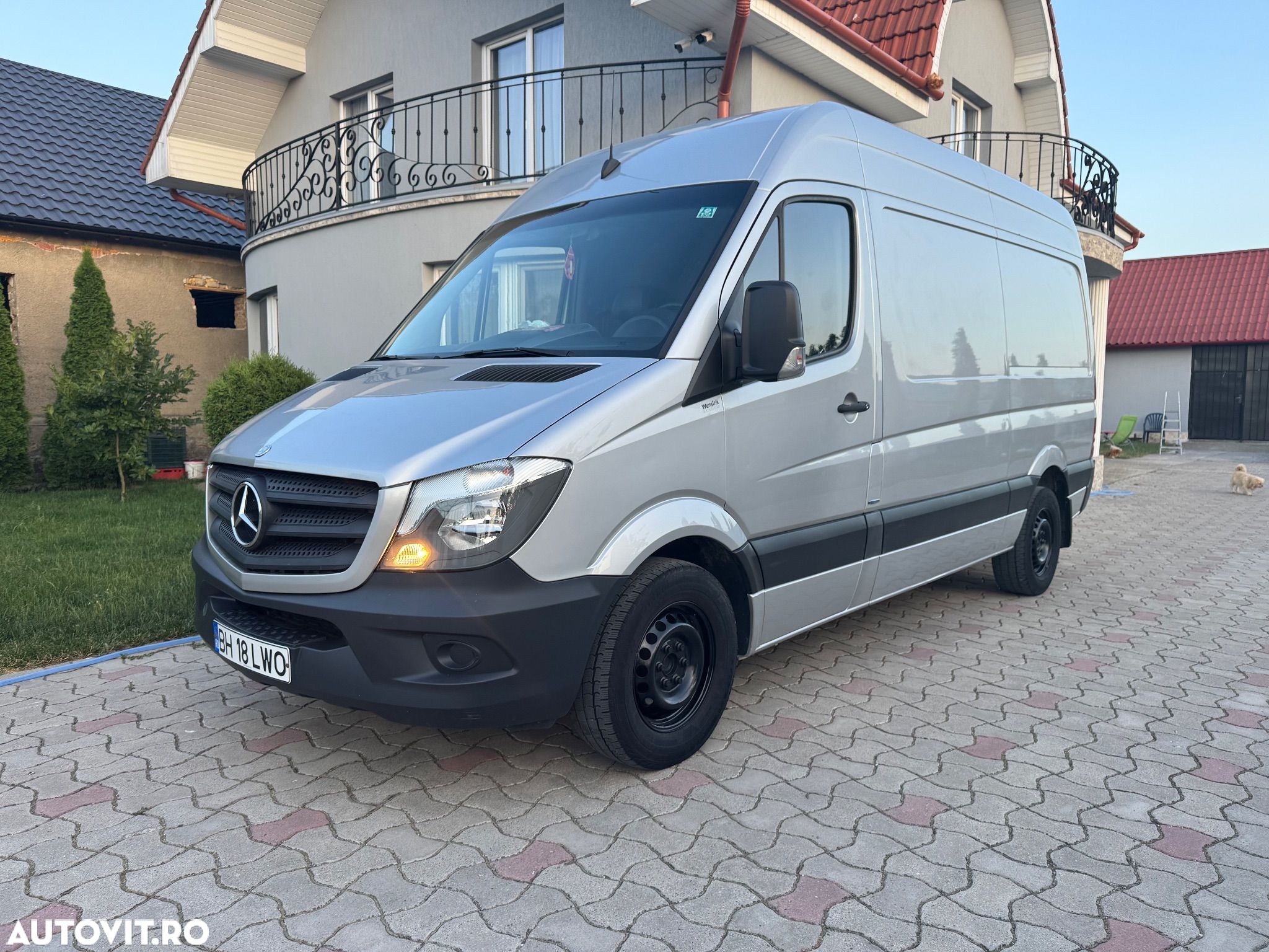 Mercedes-Benz Sprinter - 1