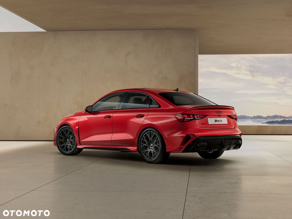 Audi RS3 Limousine - 5