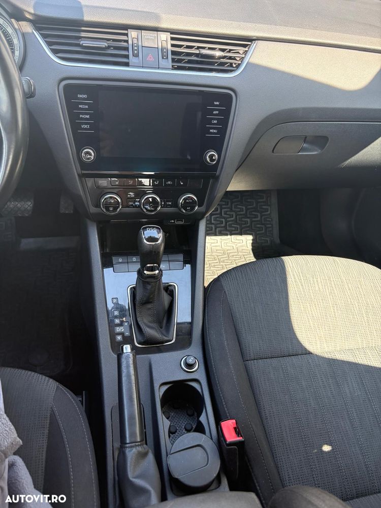 Skoda Octavia 2.0 TDI DSG Ambition - 16