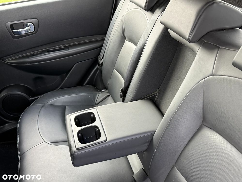 Nissan Qashqai 2.0 dCi 4x4 Tekna Premium - 10