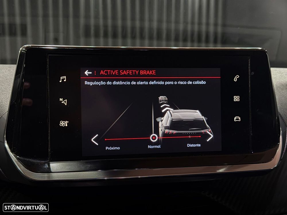 Peugeot 2008 1.5 BlueHDi Allure EAT8 - 24