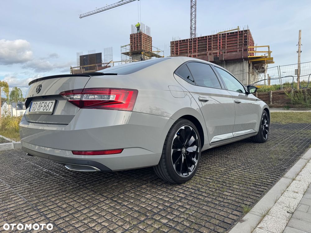 Skoda Superb 2.0 TDI 4x4 Sportline DSG - 5