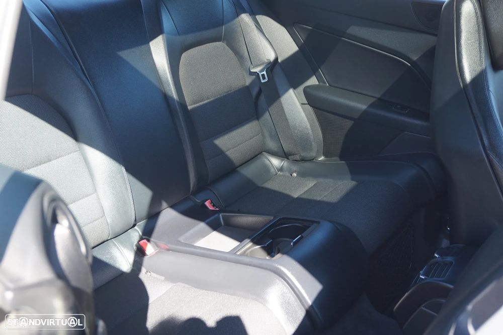 Mercedes-Benz E 250 CDi Avantgarde BlueEfficiency Auto - 13