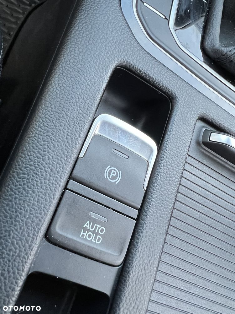 Volkswagen Passat 1.5 TSI EVO Business DSG - 27