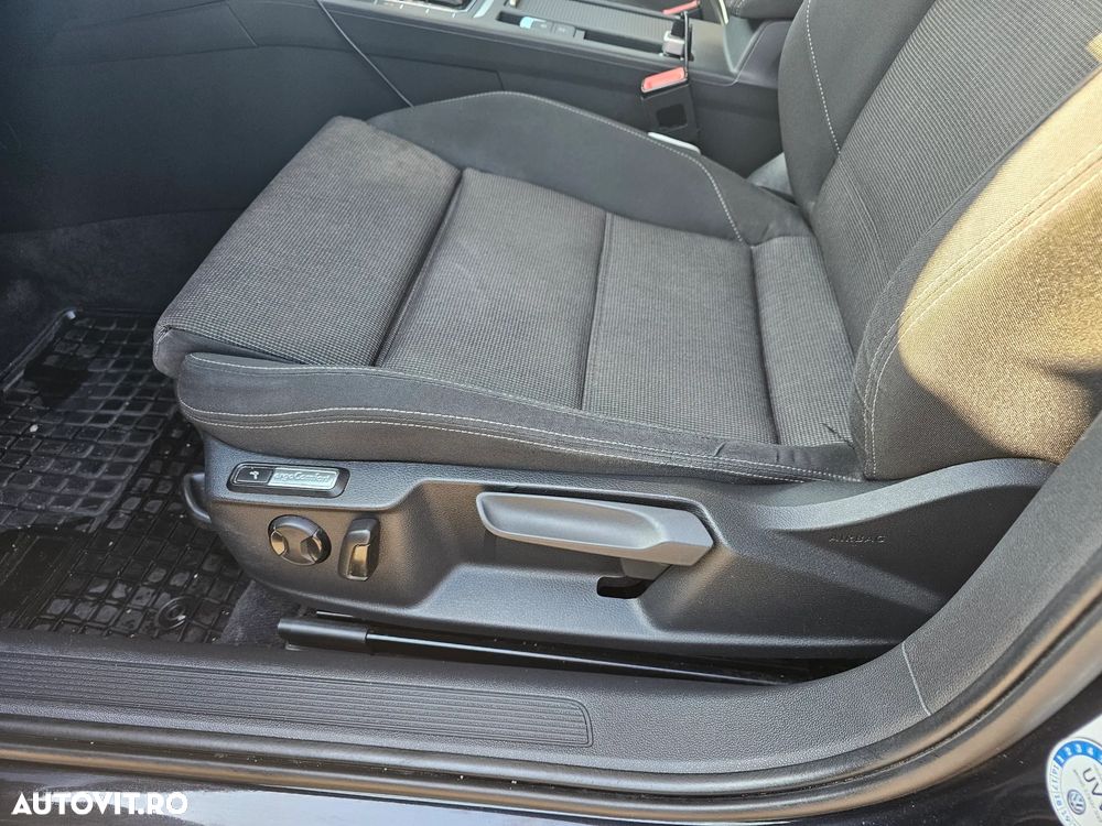 Volkswagen Passat 2.0 TDI DSG (BlueMotion Technology) Comfortline - 6