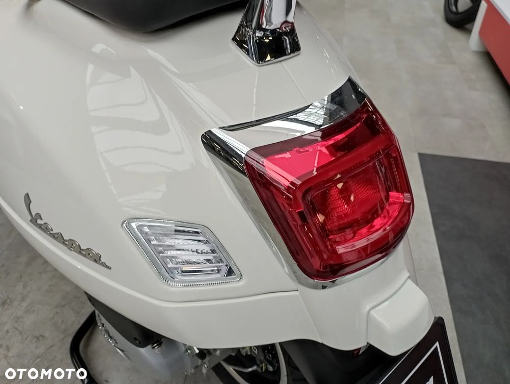 Vespa GTS - 8