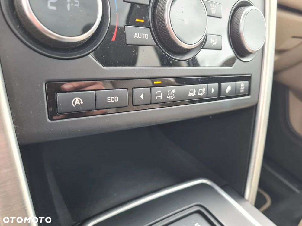 Land Rover Discovery 2.0 TD4 HSE - 25