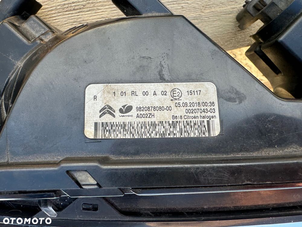 Lampa prawa Citroen c3 III - 3