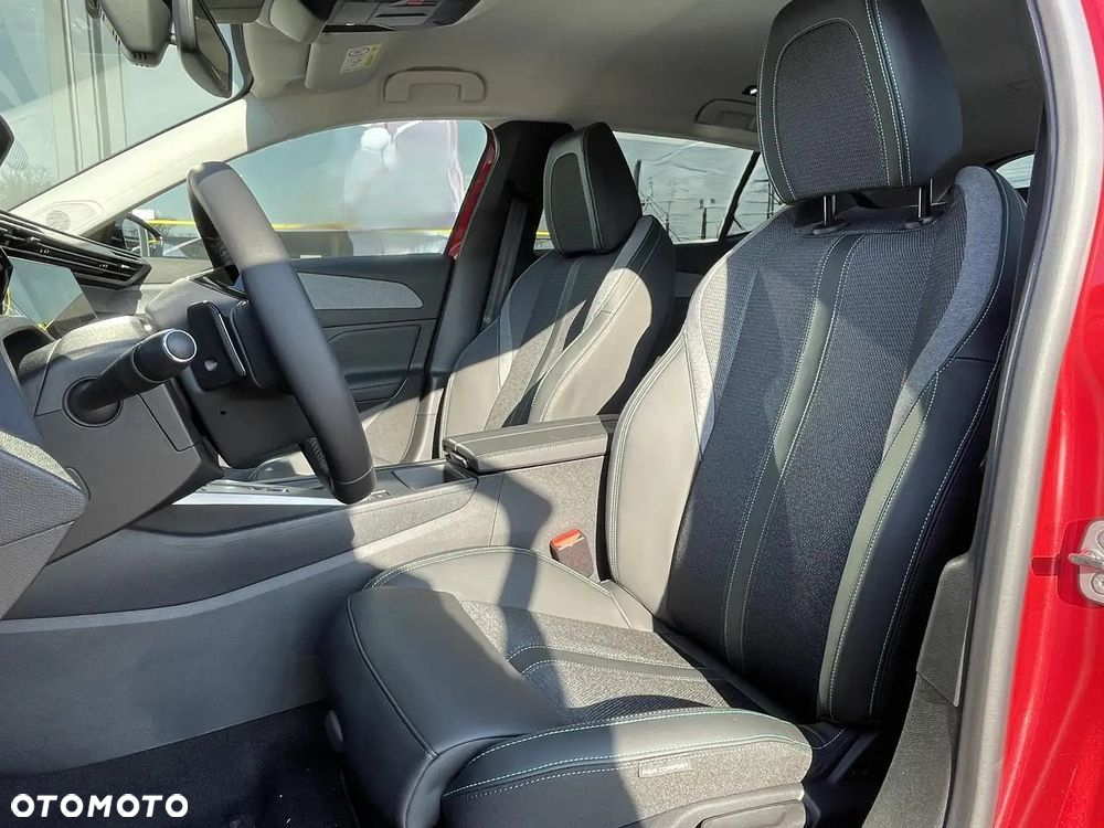 Peugeot 408 1.2 PureTech mHEV Allure S&S e-DSC6 - 7