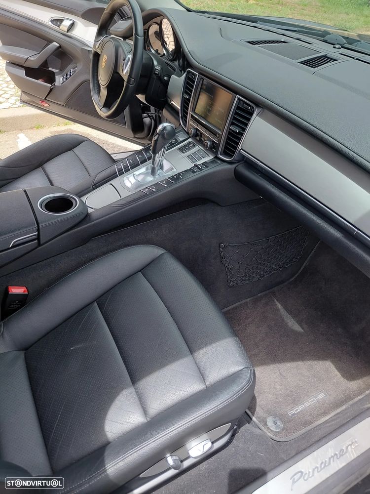 Porsche Panamera Platinum Edition - 11