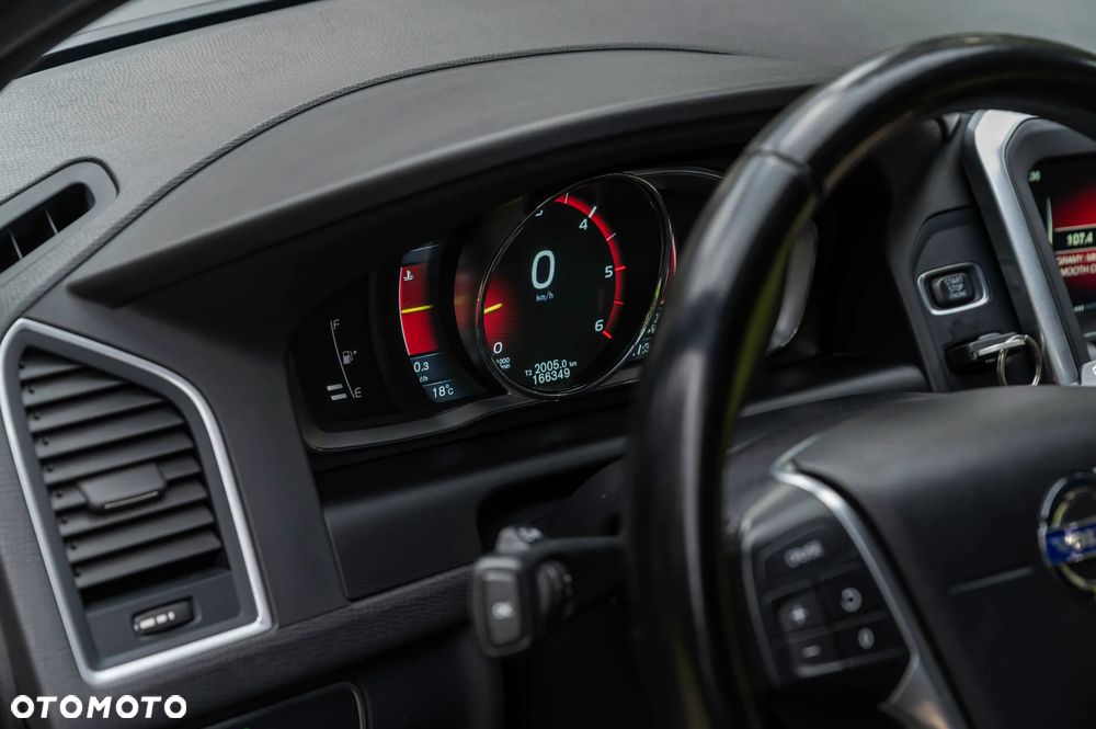 Volvo XC 60 D3 Geartronic Summum - 30