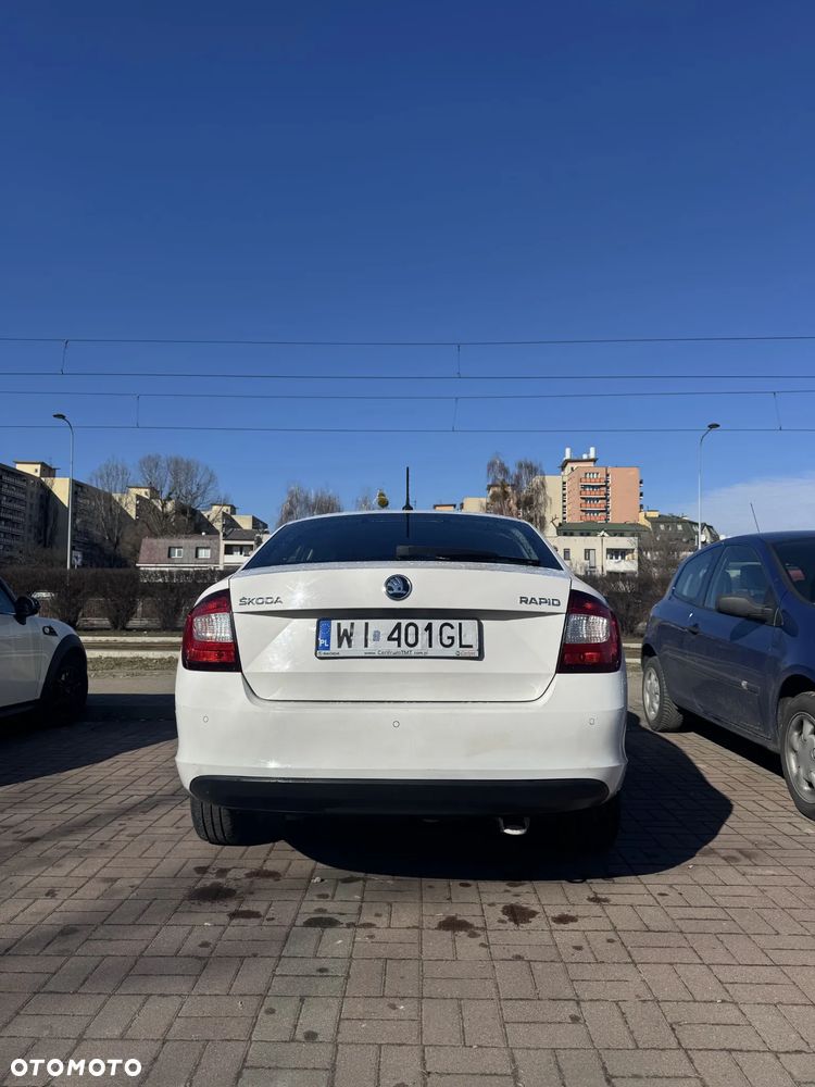 Skoda RAPID 1.4 TDI DPF Clever - 11