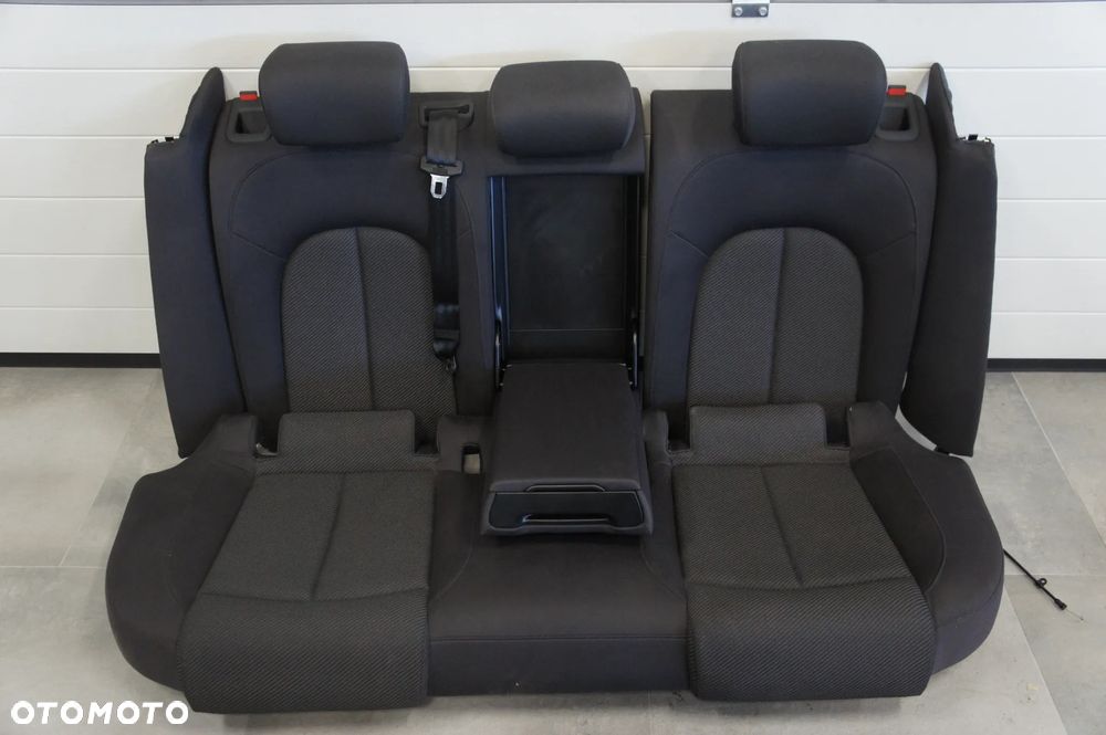 NR 63 Fotele przednie i tylne, podgrzewanie, poduszki, tunel Audi A6 4G0 - 4