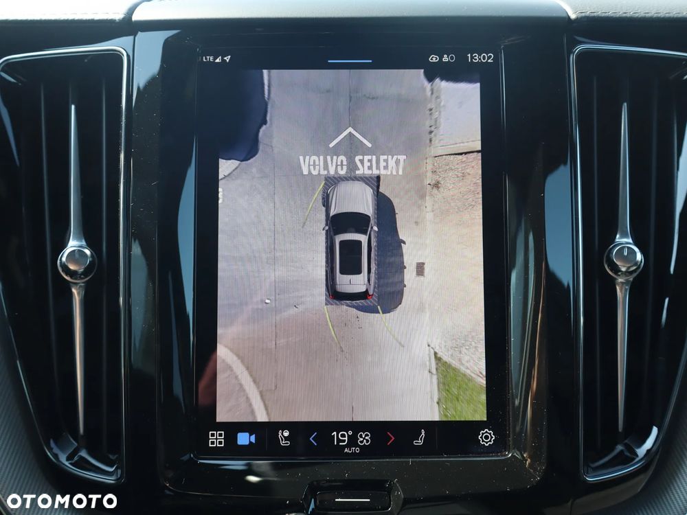 Volvo XC 60 B5 B AWD Ultra Dark - 20